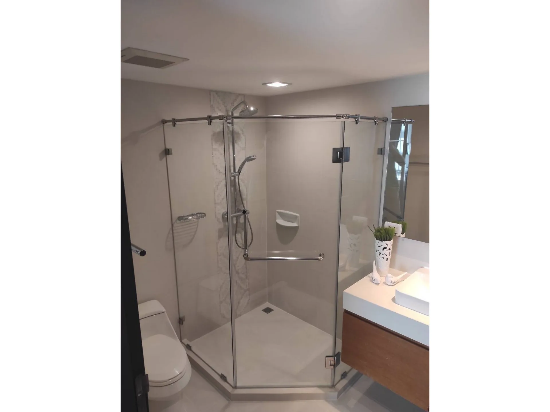 Property photos for The klasse residence