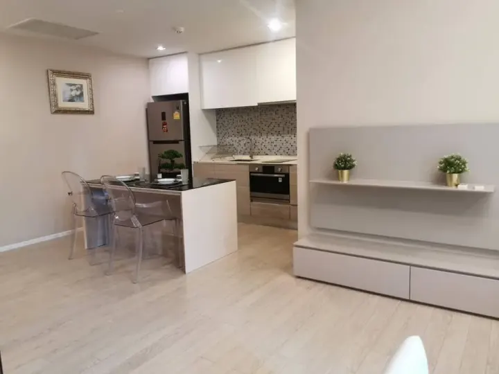 Property photos for The Room Sukhumvit 21