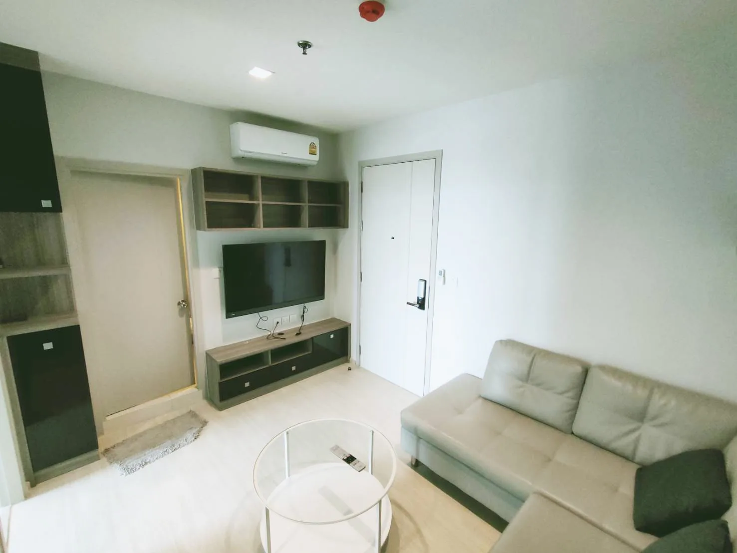 Property photos for Life Sukhumvit 48