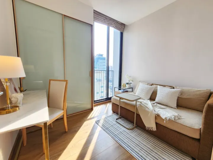 Property photos for Noble BE 33