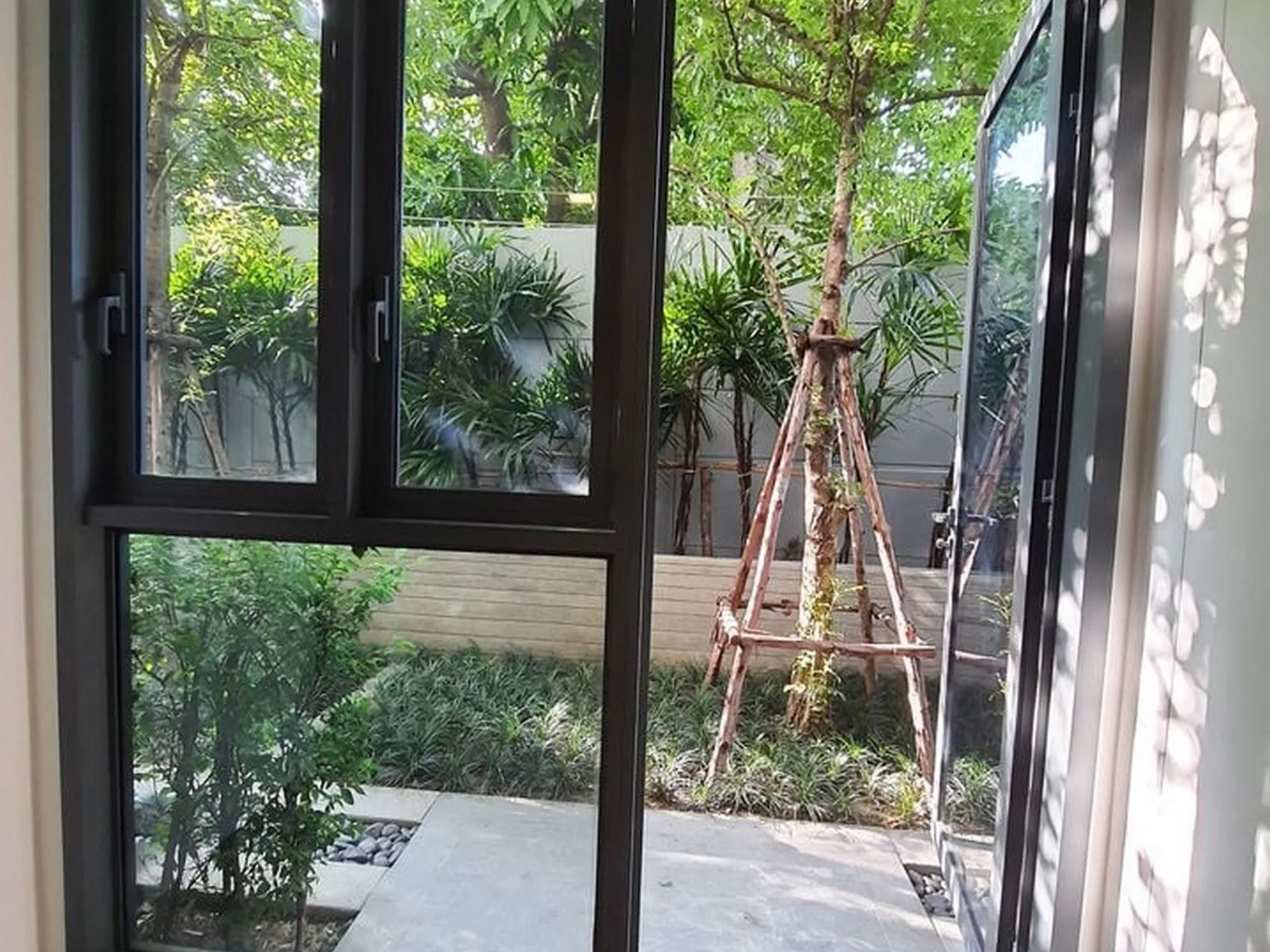 Property photos for Taka Haus Ekamai 12