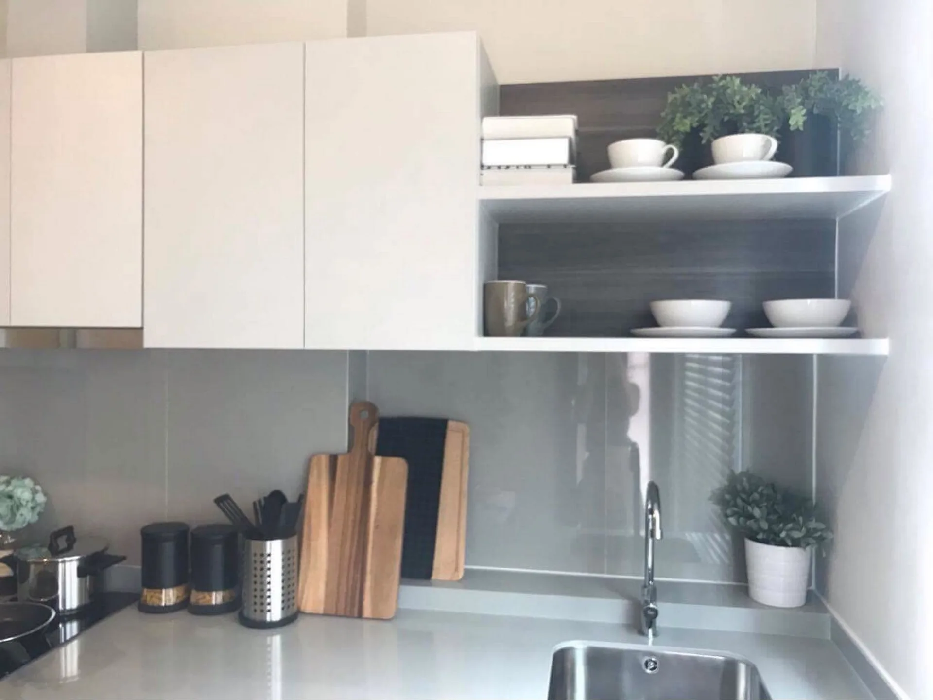 Property photos for Centric Huay Kwang Station