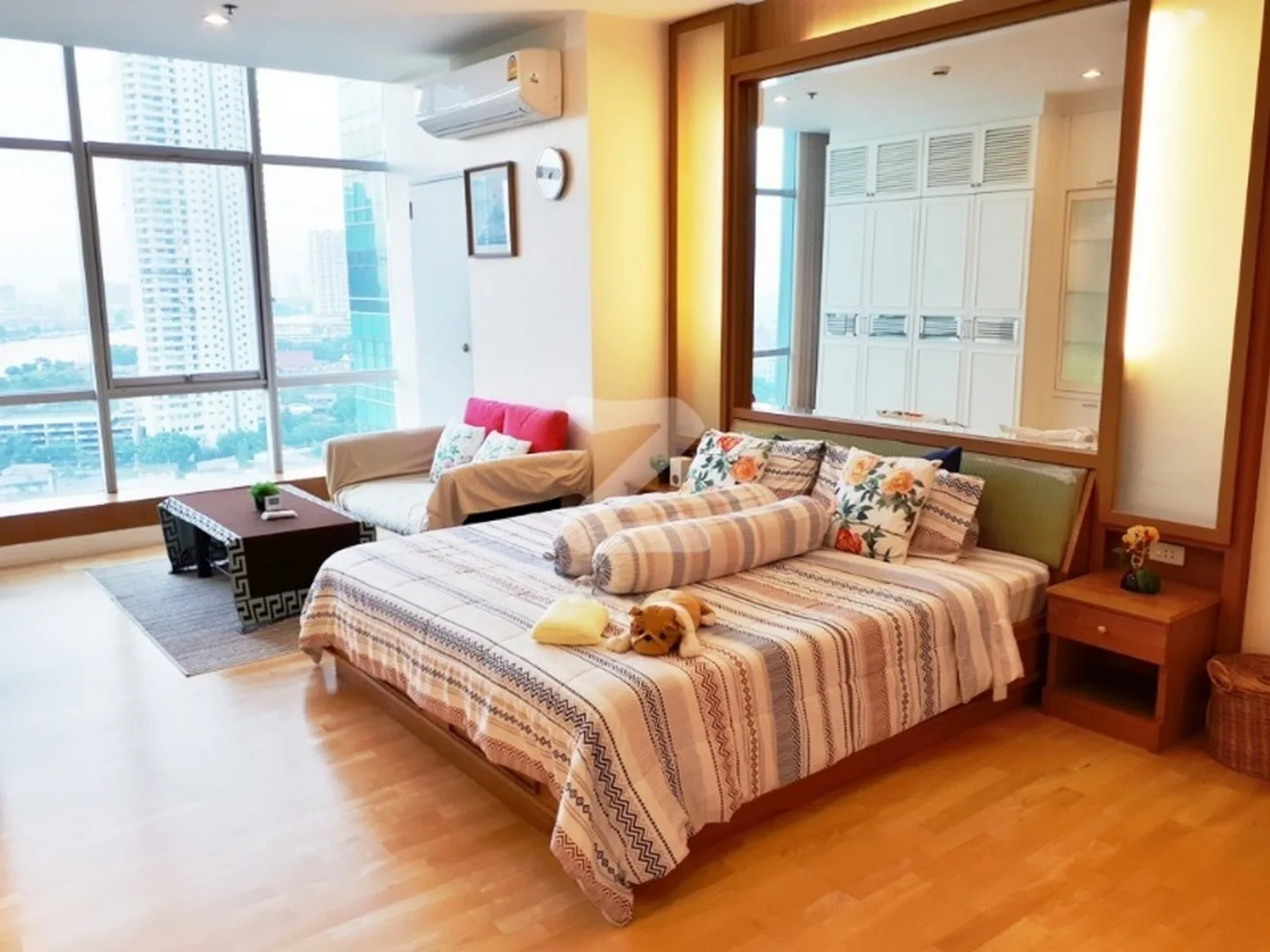 Property photos for Baan Sathorn Chaopraya