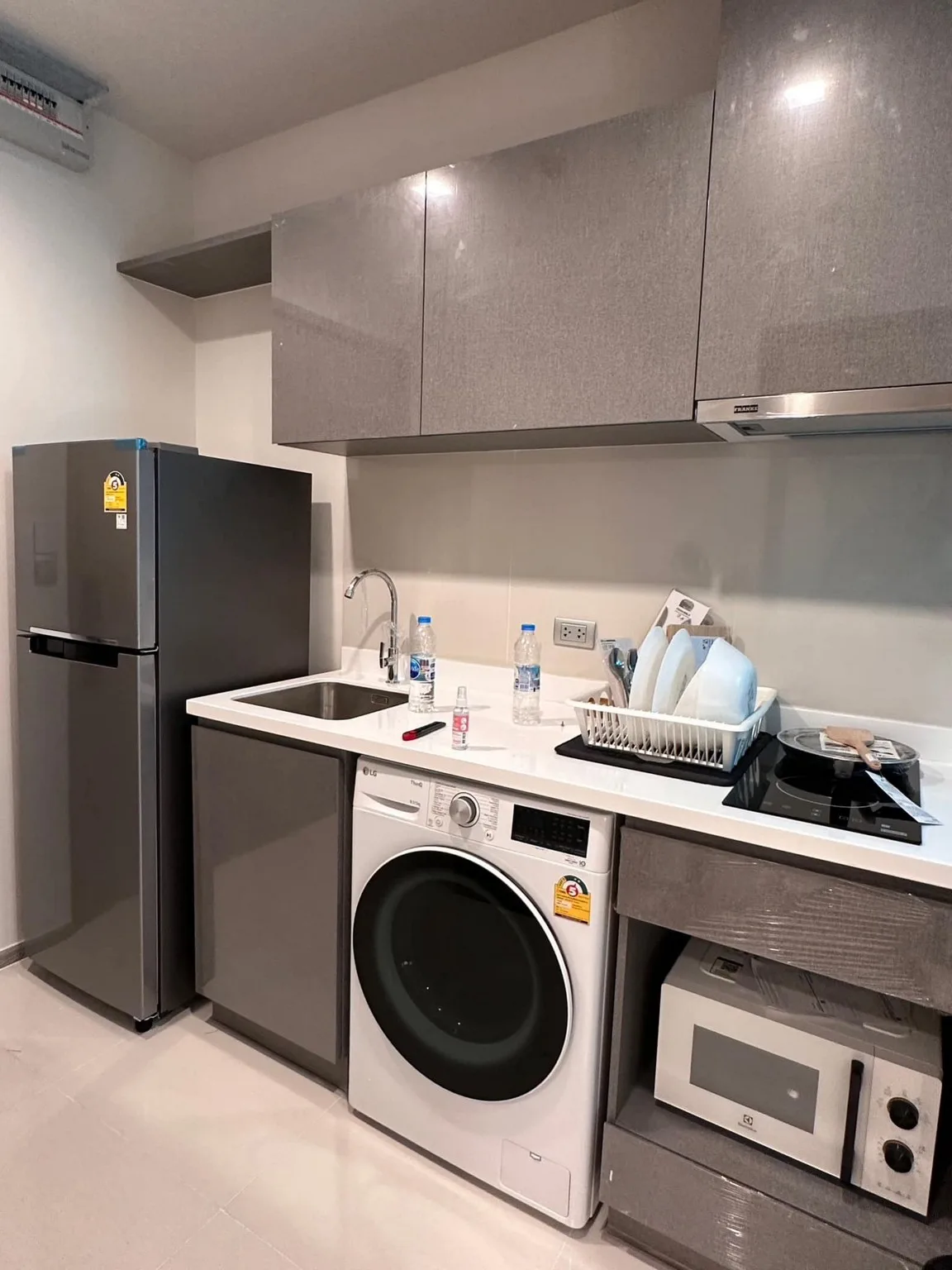 Property photos for Life Asoke Hype