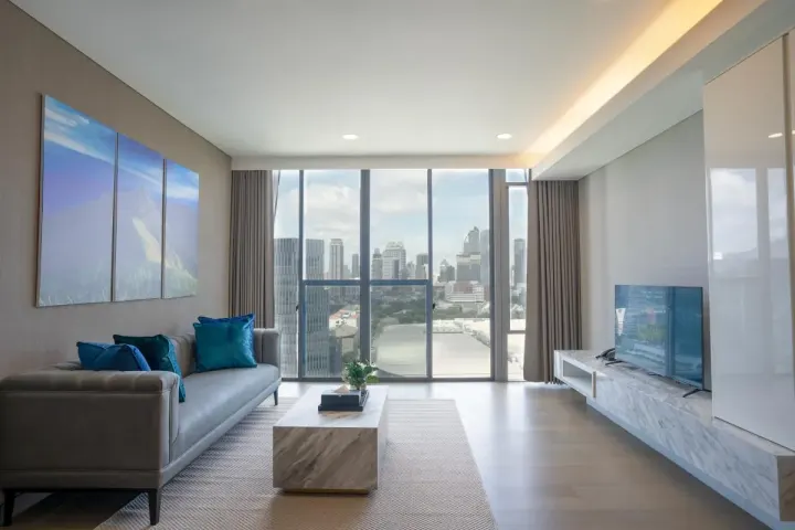 Property photos for Siamese Exclusive Queens