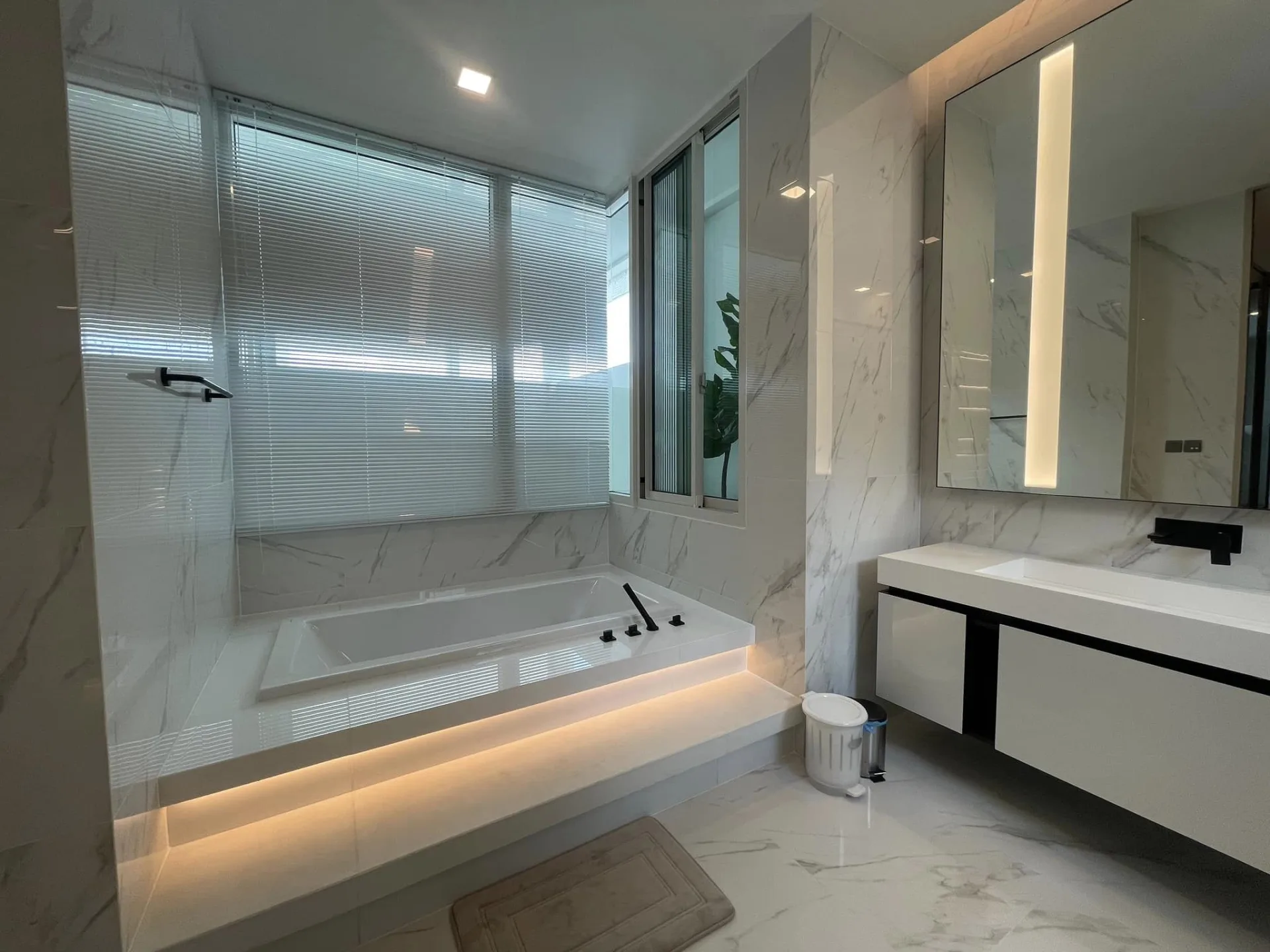 Property photos for Vive Ekkamai-ramintra