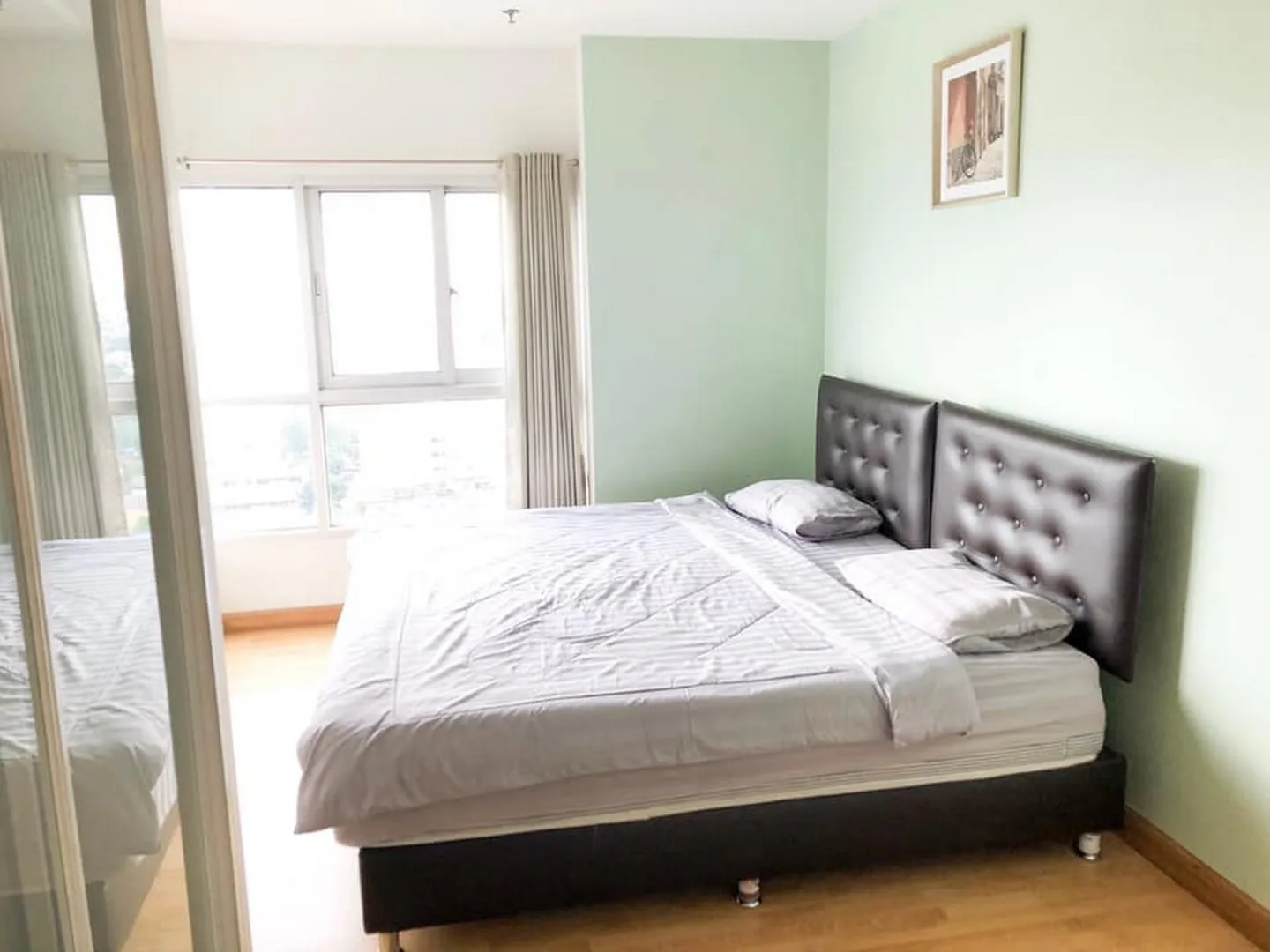 Property photos for The Parkland Taksin - Thapra