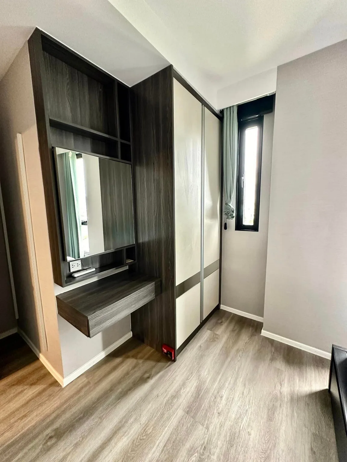 Property photos for The Park Lane Sukhumvit-bearing