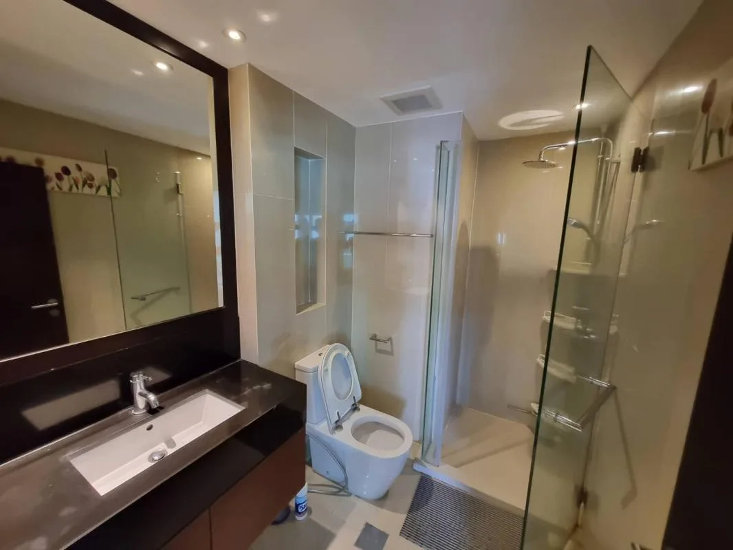 Property photos for Sathorn Gardens