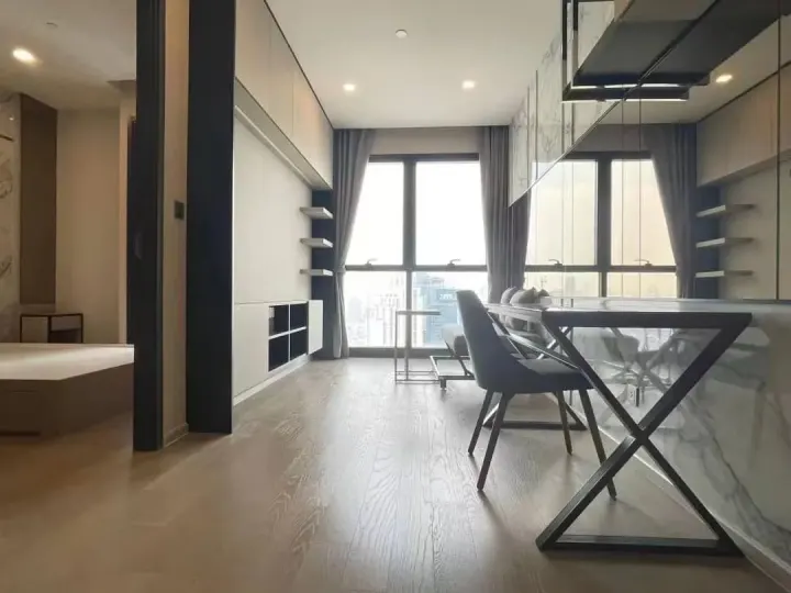 Property photos for Ashton Asoke