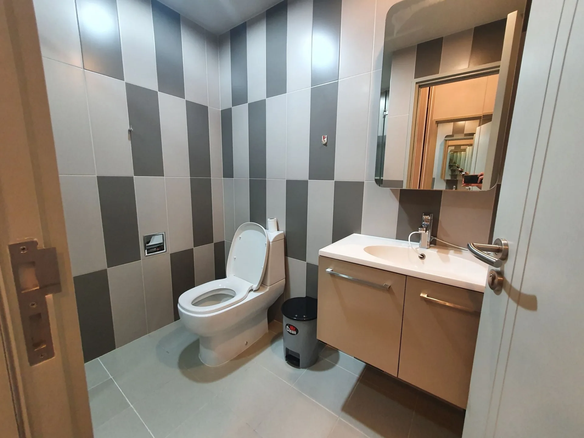 Property photos for Onyx Phaholyothin