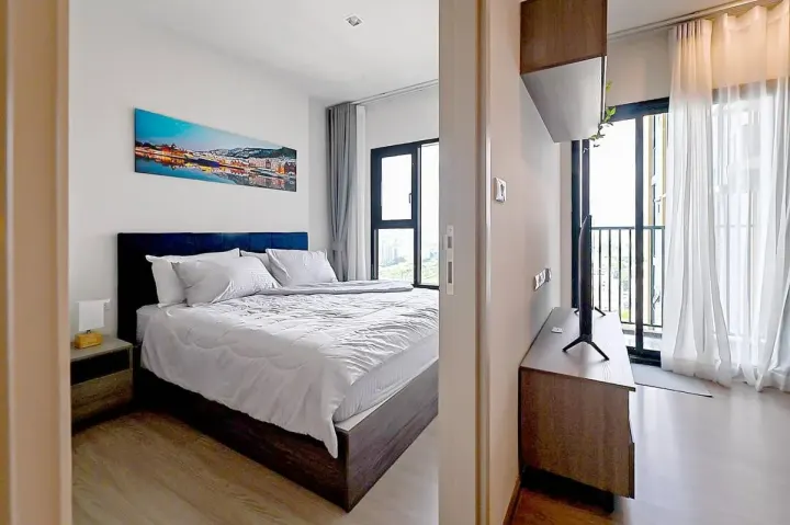 Property photos for The Base Phetchaburi-thonglor