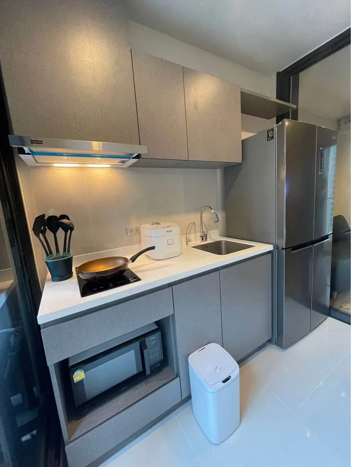Property photos for Life Asoke Hype