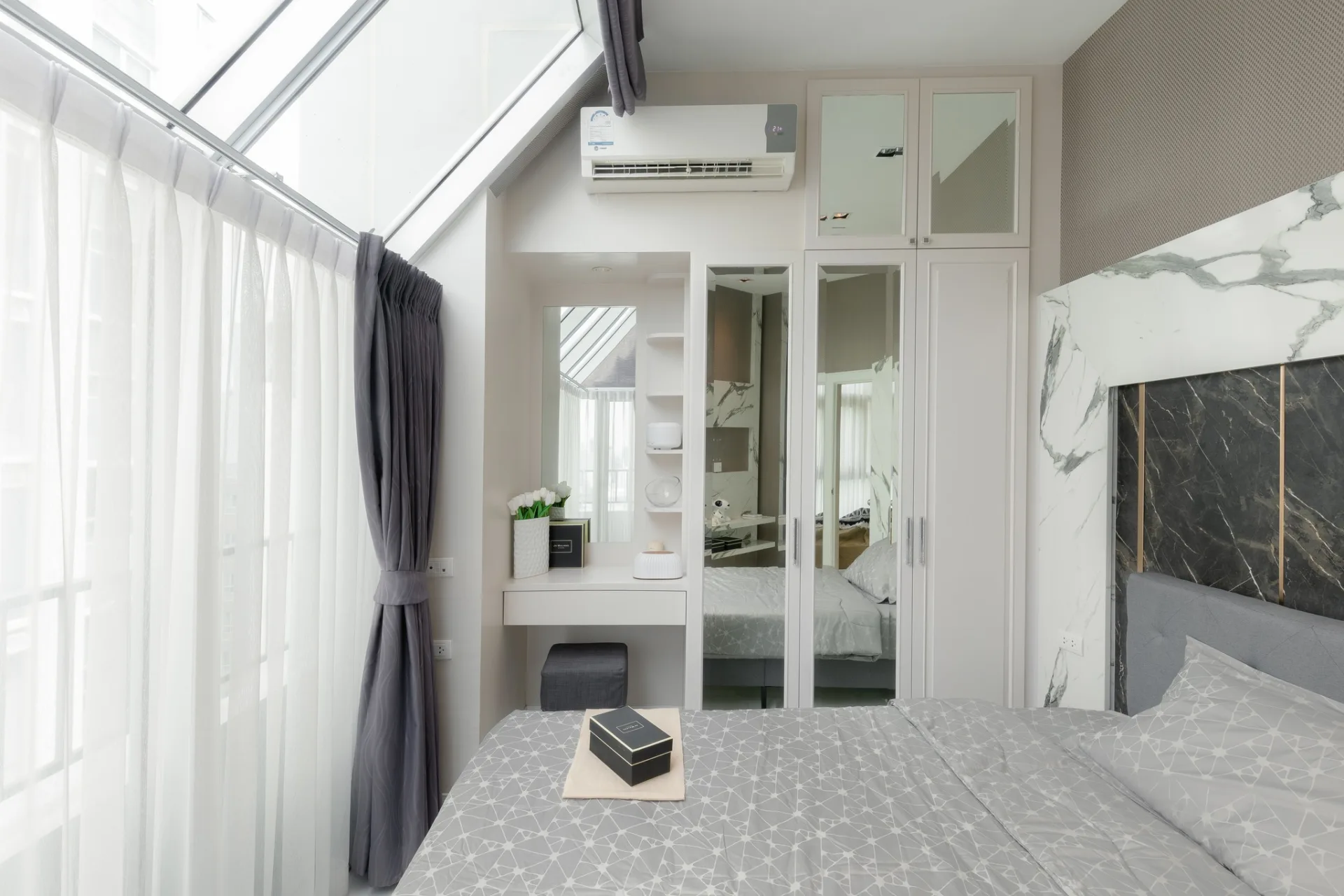 Property photos for Belle Grand Rama 9