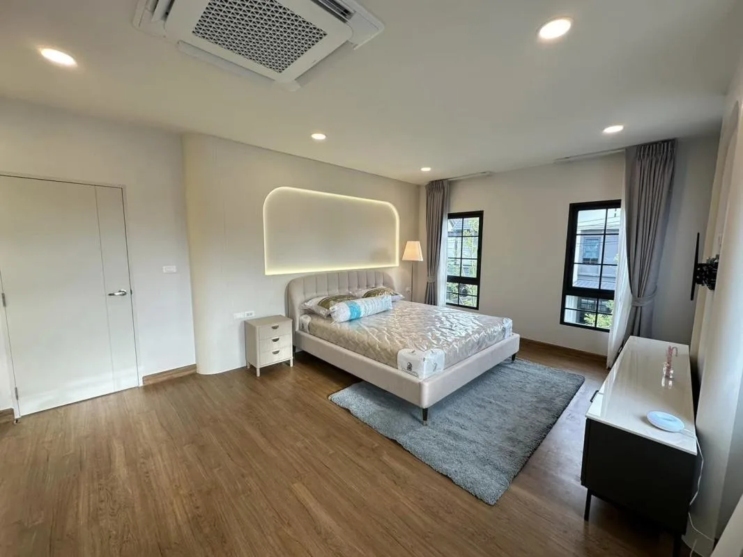 Property photos for Centro Bangna - Km.7