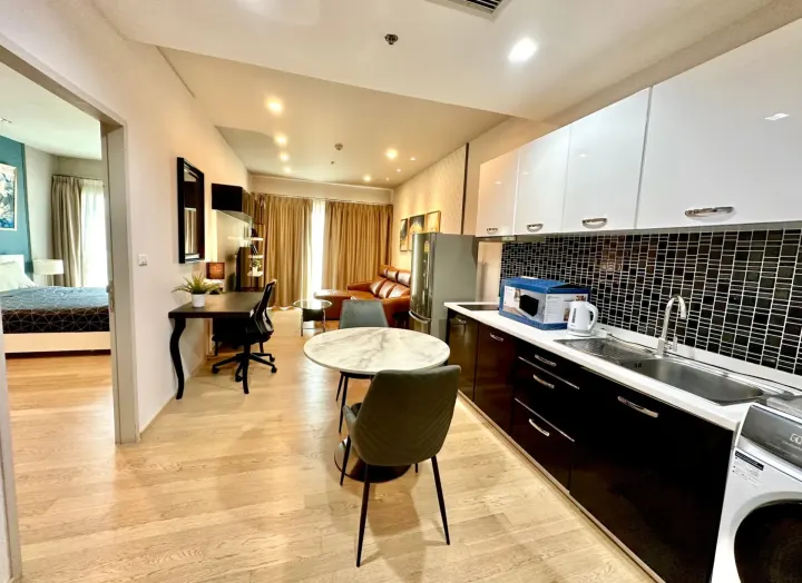 Property photos for Noble Refine