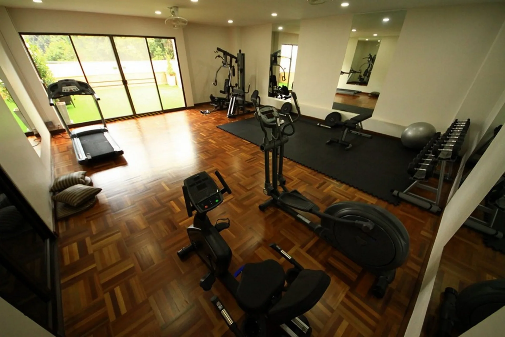 Property photos for The Habitat Sukhumvit 53