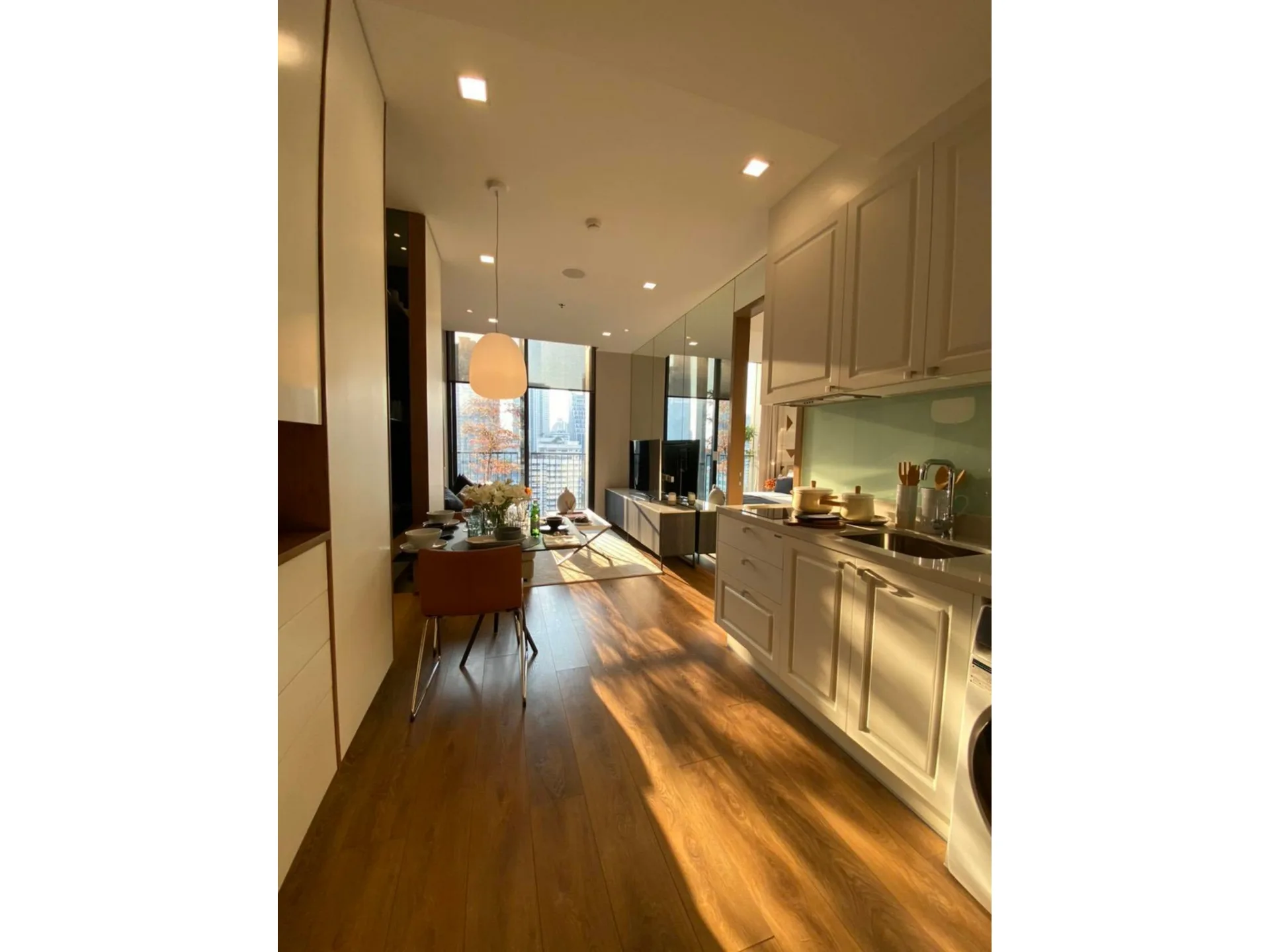 Property photos for Noble BE 33