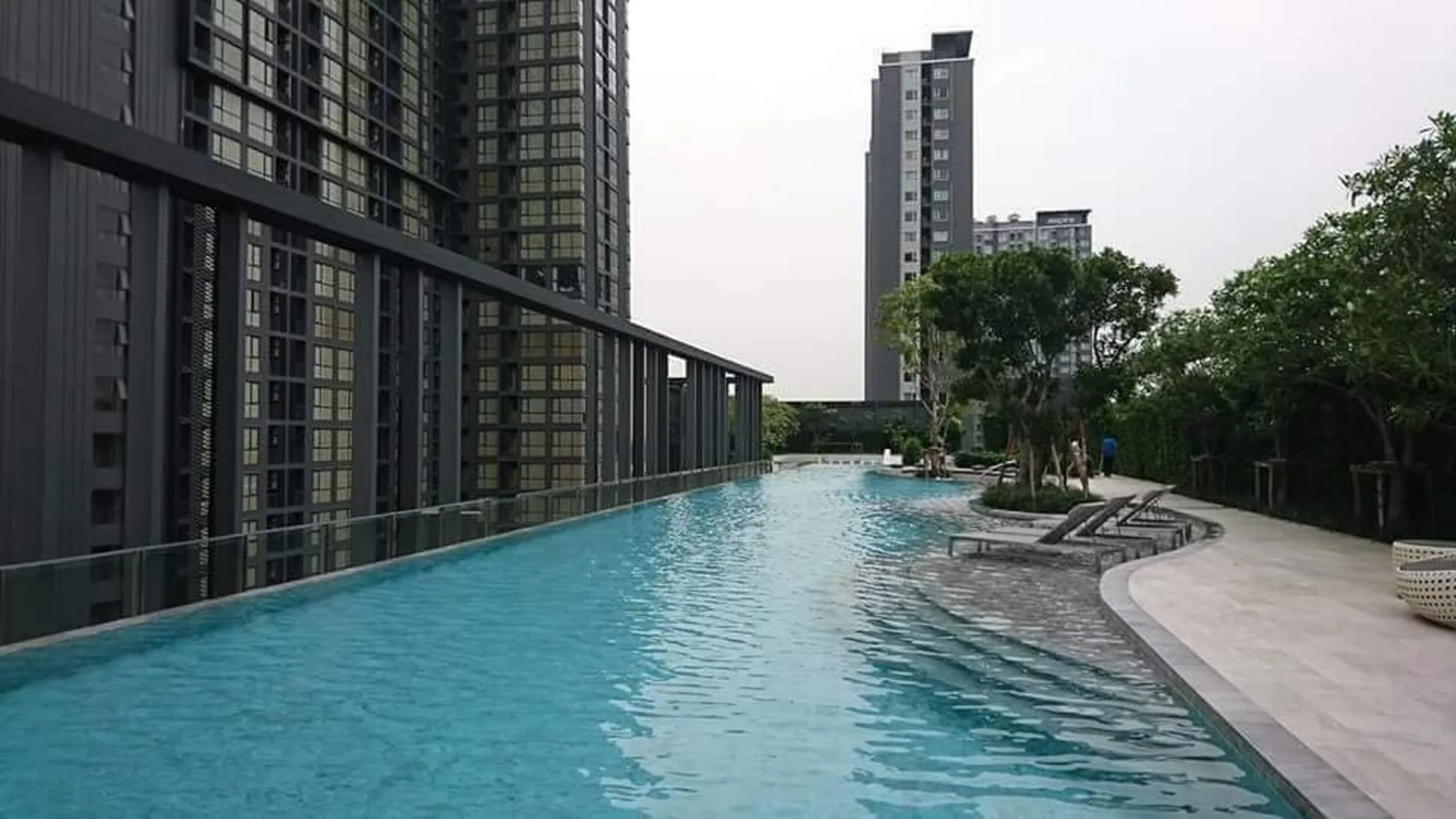 Property photos for The Line Wongsawang