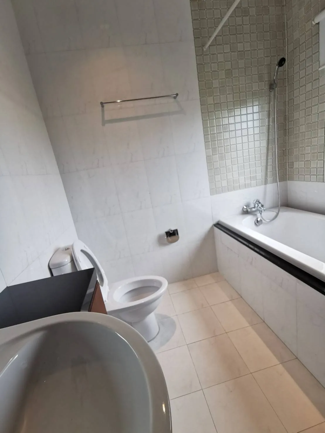 Property photos for Royal Residence Park
