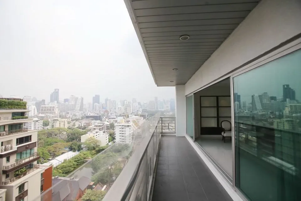 Property photos for Royal Residence Park