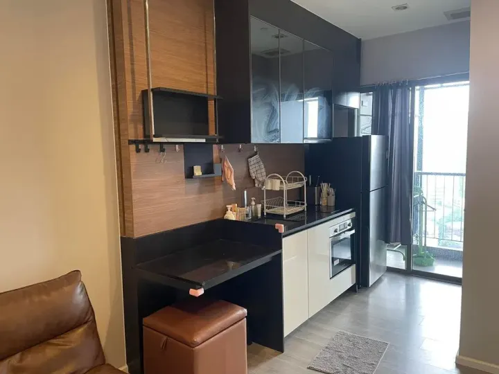 Property photos for The Room Sathorn - St.Louis