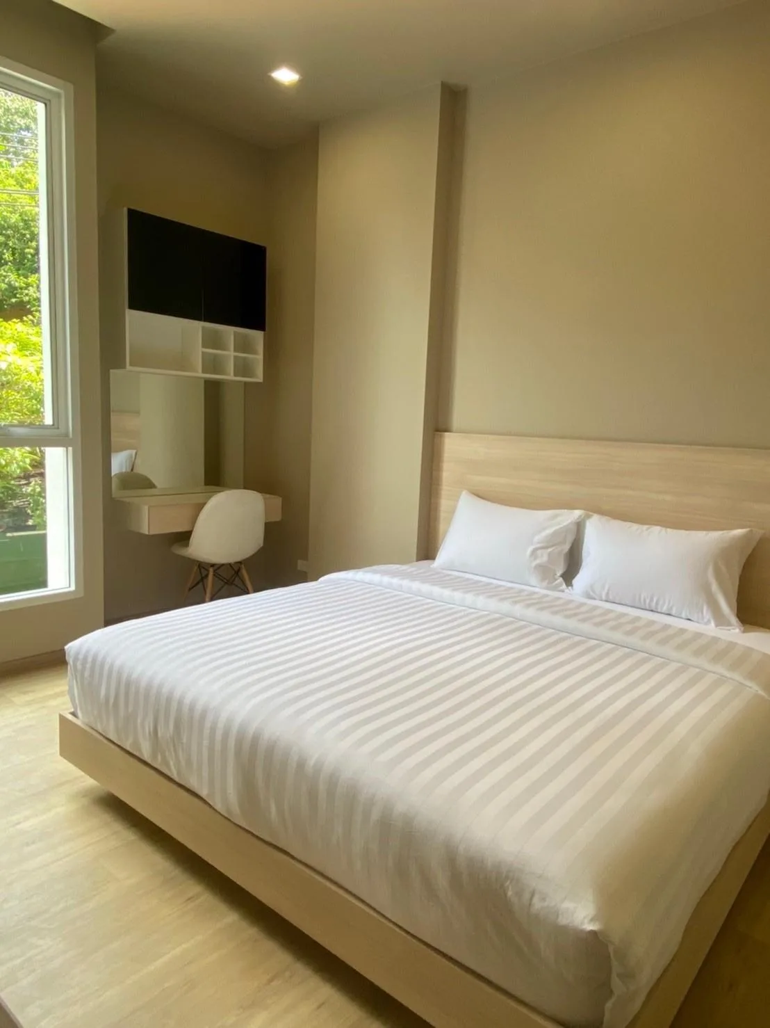 Property photos for Quartz Residence