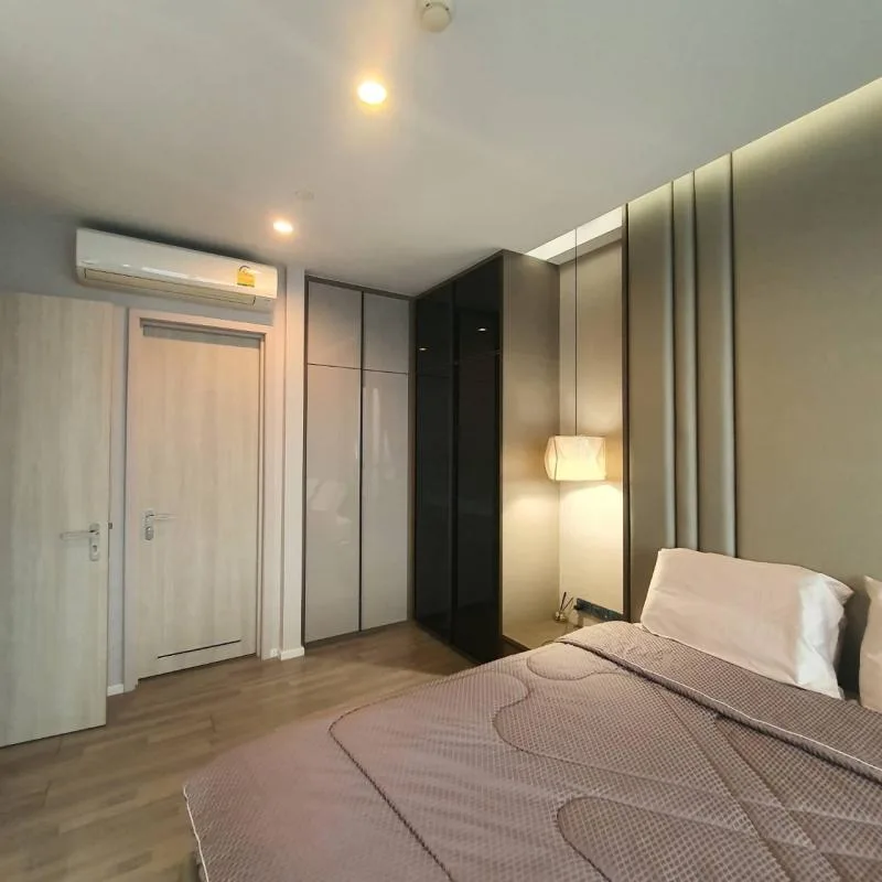Property photos for 333 Riverside