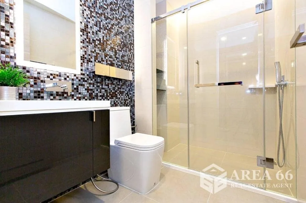 Property photos for The Room Sathorn - St.Louis
