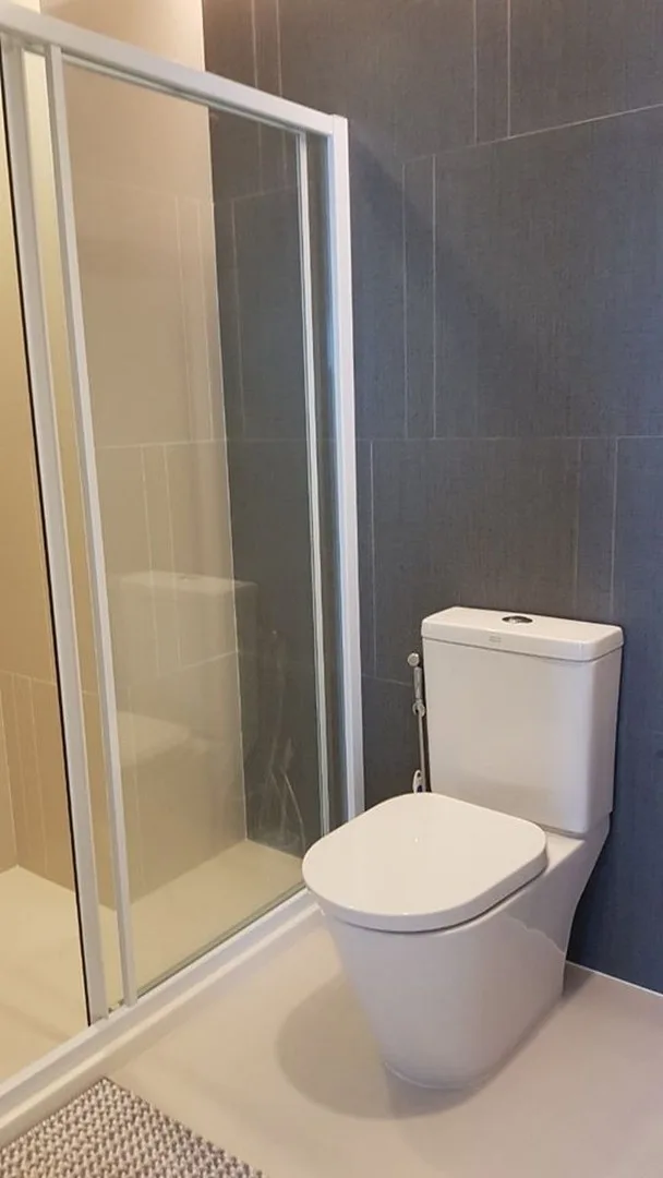 Property photos for The Key Sathorn - Charoenraj