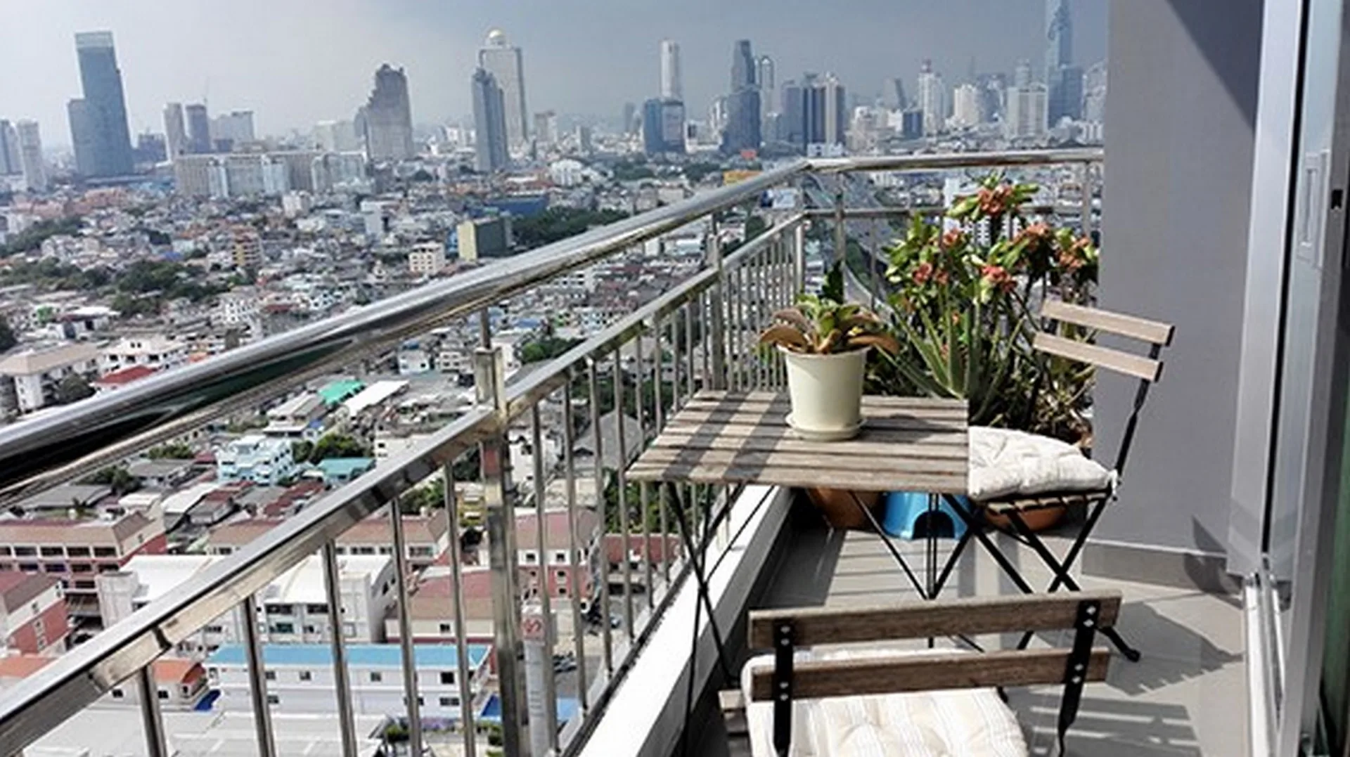 Property photos for Supalai Lite Sathorn - Charoenrat