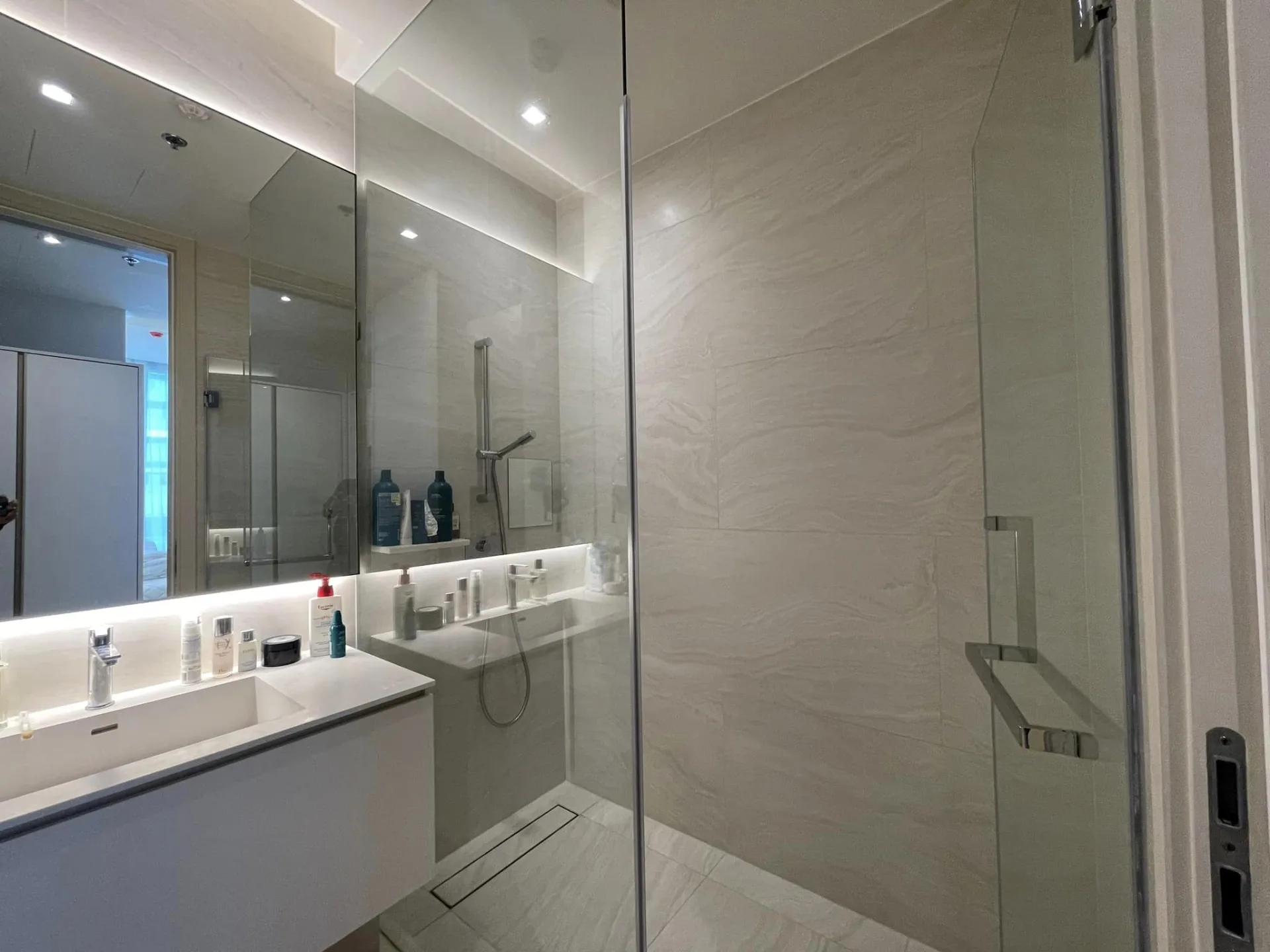 Property photos for The Strand Thonglor