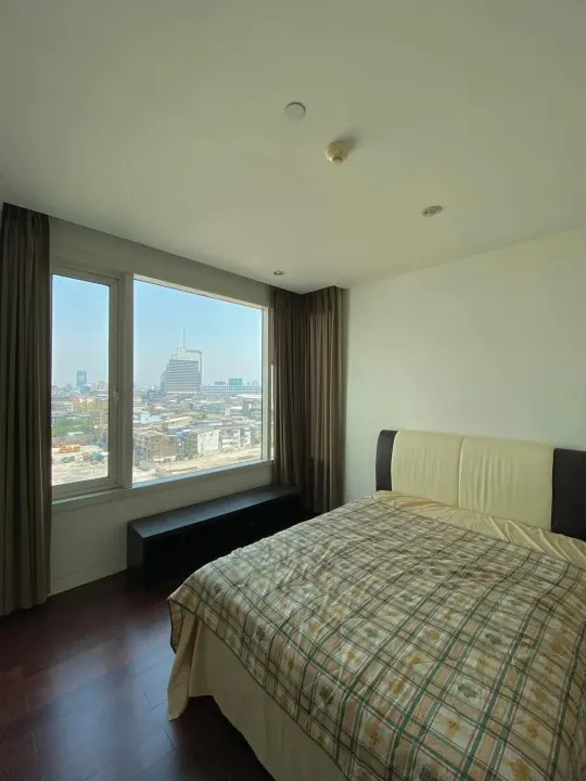 Property photos for MANHATTAN CHIDLOM