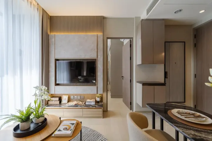 Property photos for The Extro Phayathai-rangnam