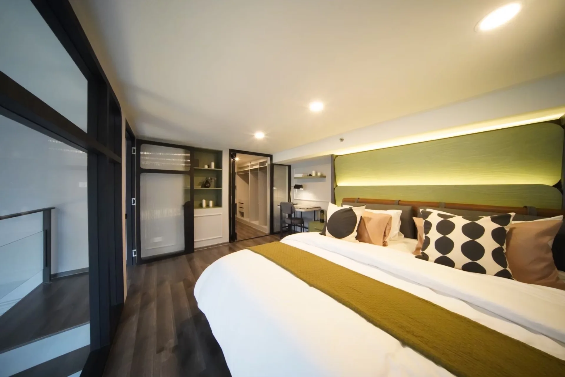 Property photos for Knightsbridge Space Ratchayothin