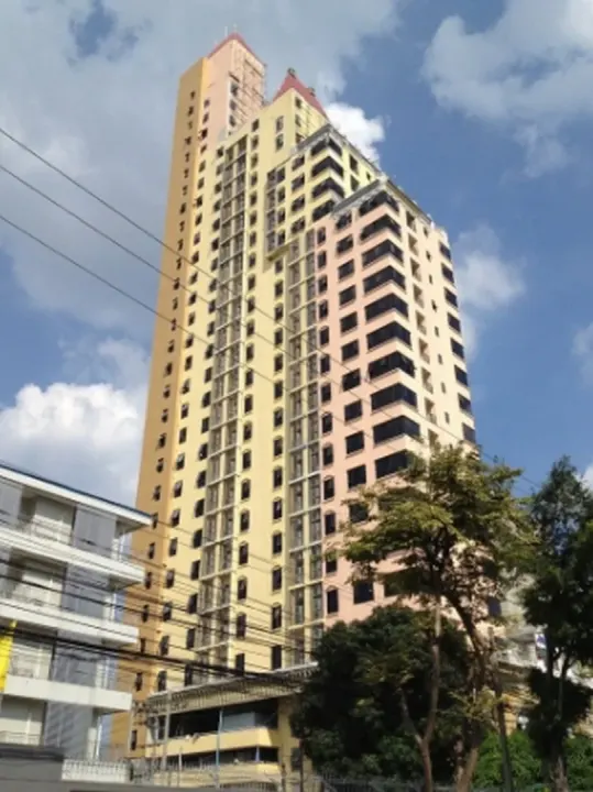 Property photos for The Crest Phahonyothin 11
