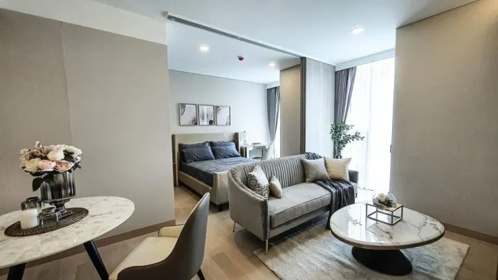 Property photos for Siamese Exclusive Queens