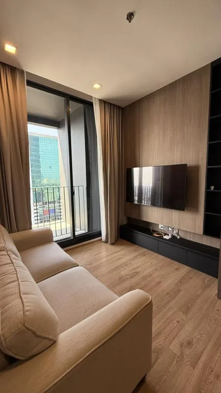 Property photos for Noble Around Ari