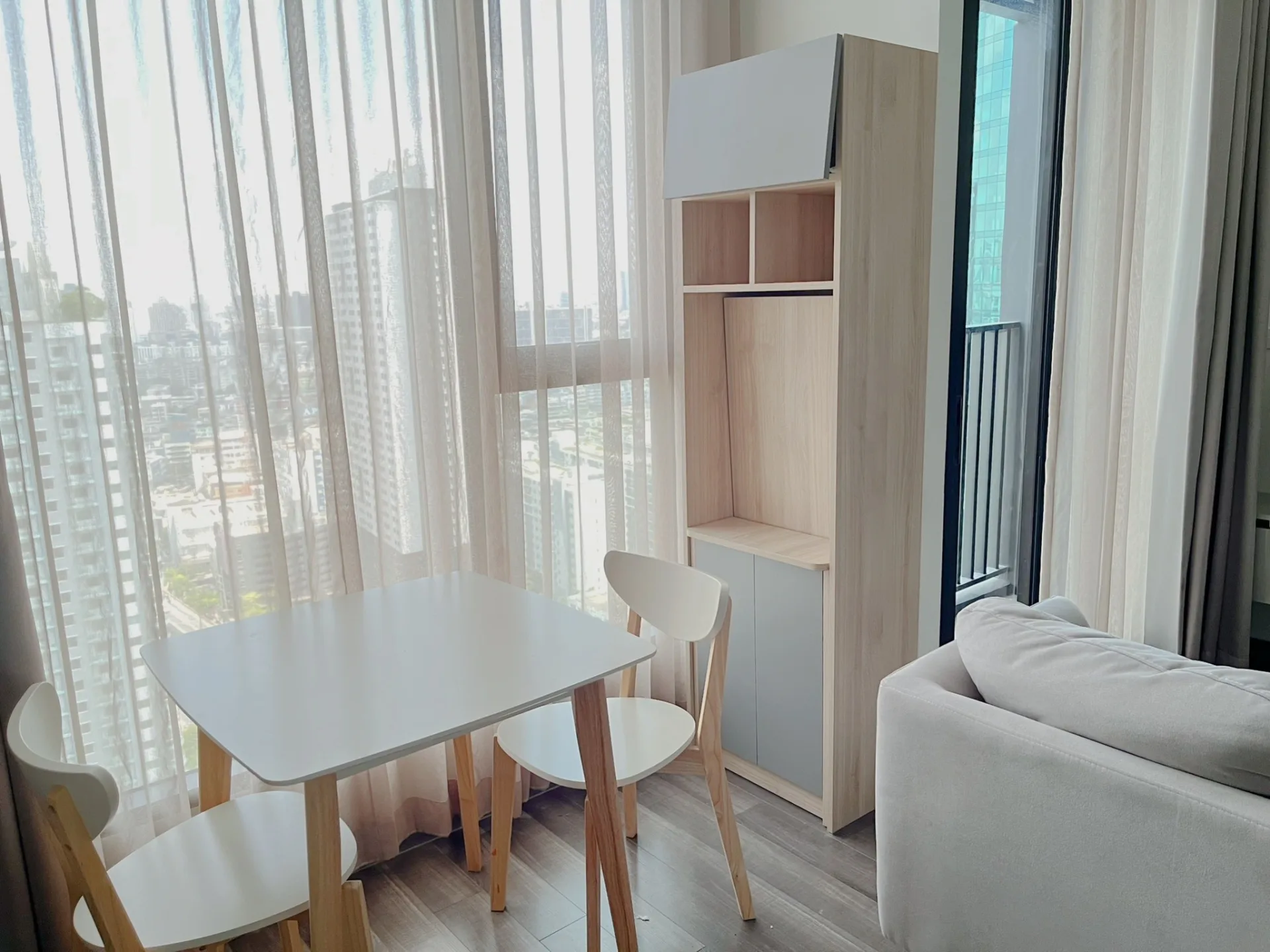 Property photos for KnightsBridge Space ??? Rama9