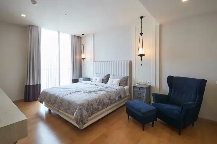 Property photos for Noble ReD
