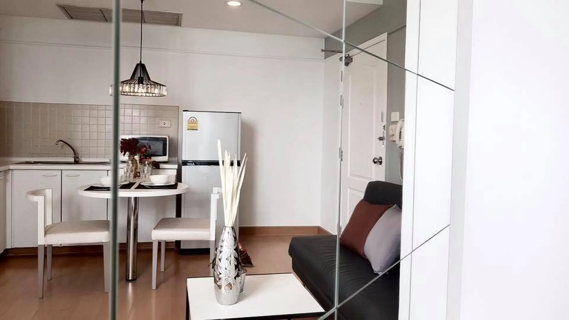 Property photos for Lumpini Place Water Cliff