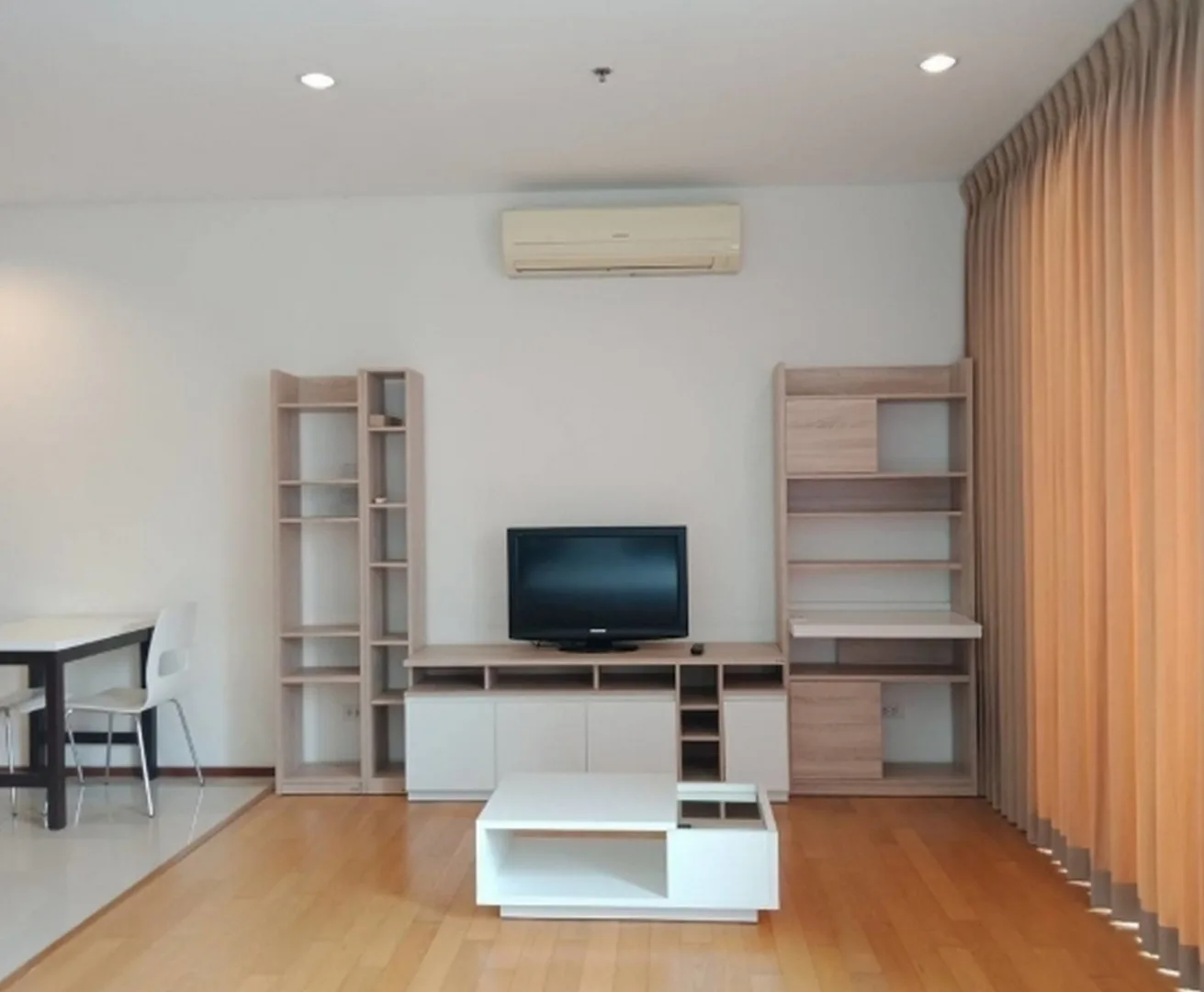 Property photos for Villa Sathorn