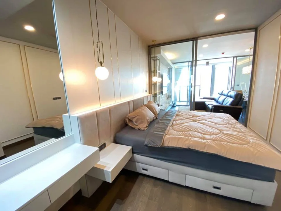 Property photos for Siamese Exclusive Queens