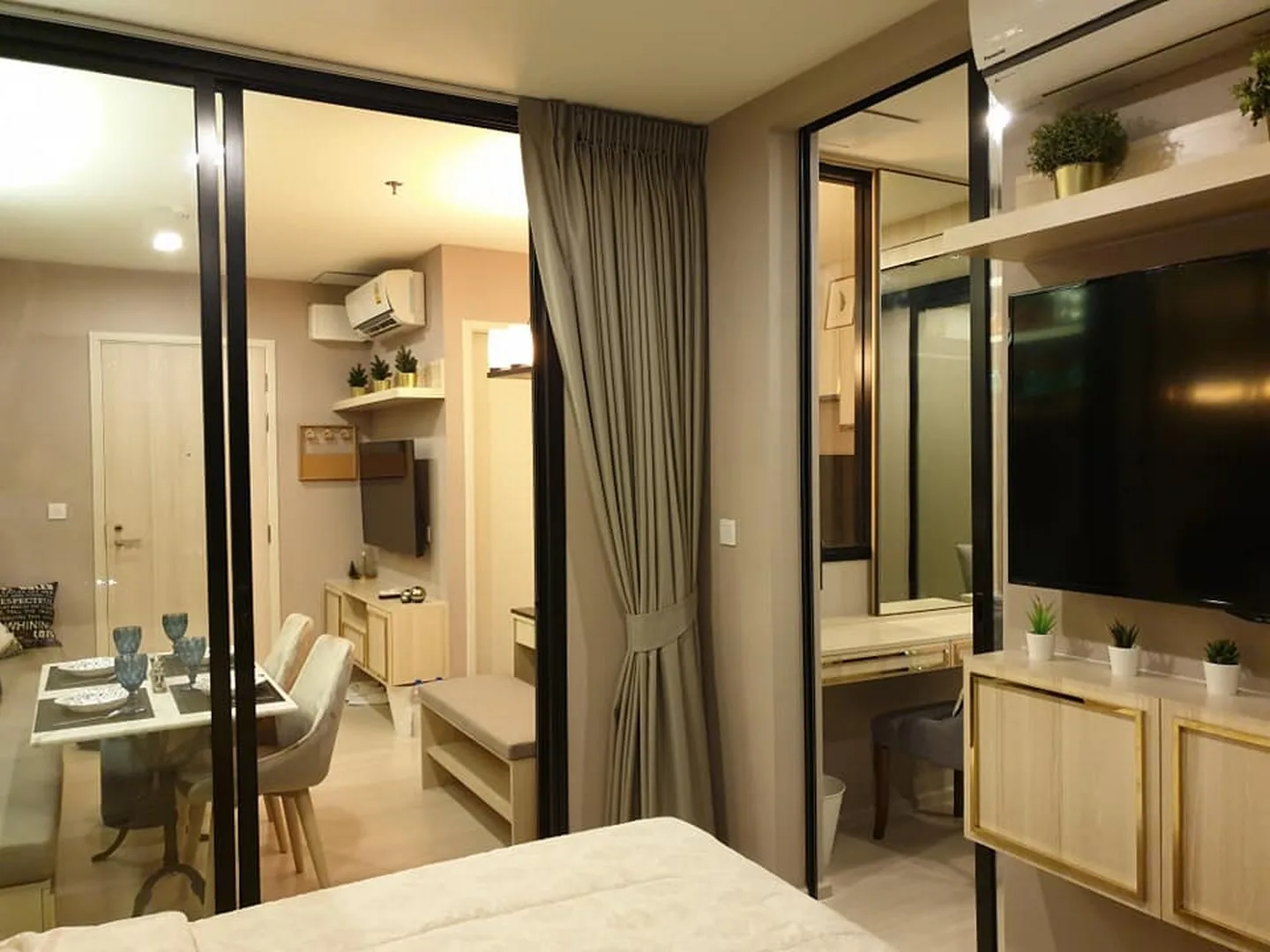 Property photos for Life Asoke