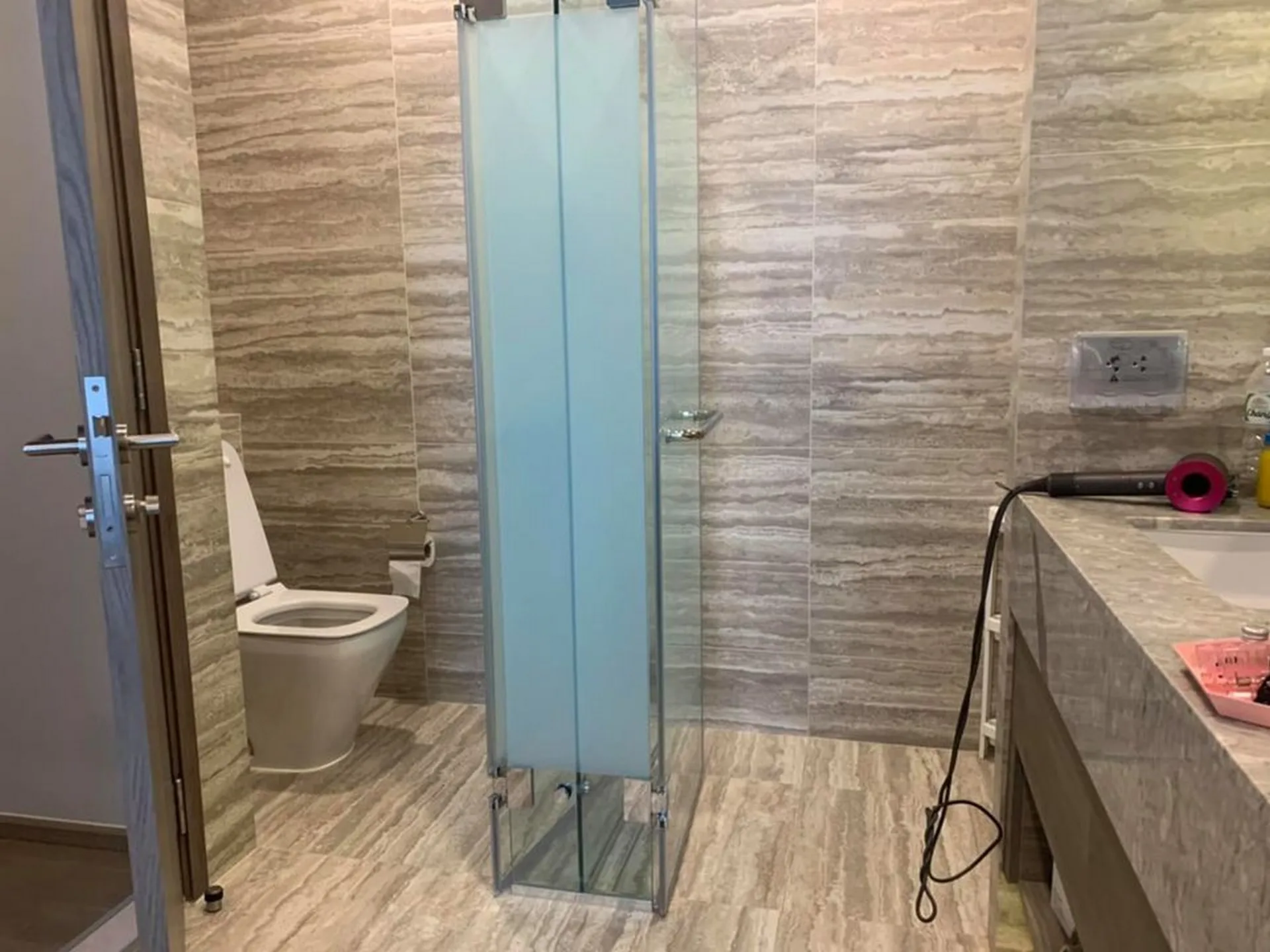 Property photos for Celes Asoke