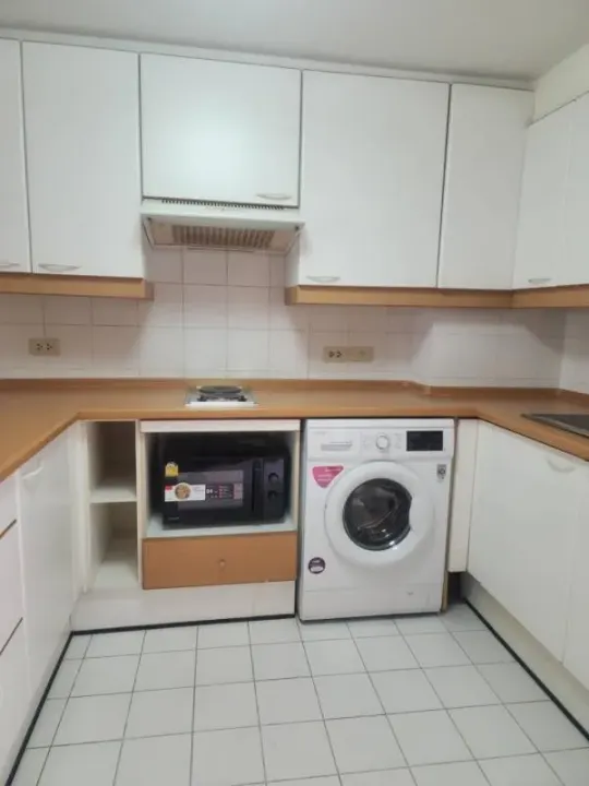 Property photos for Navin Court