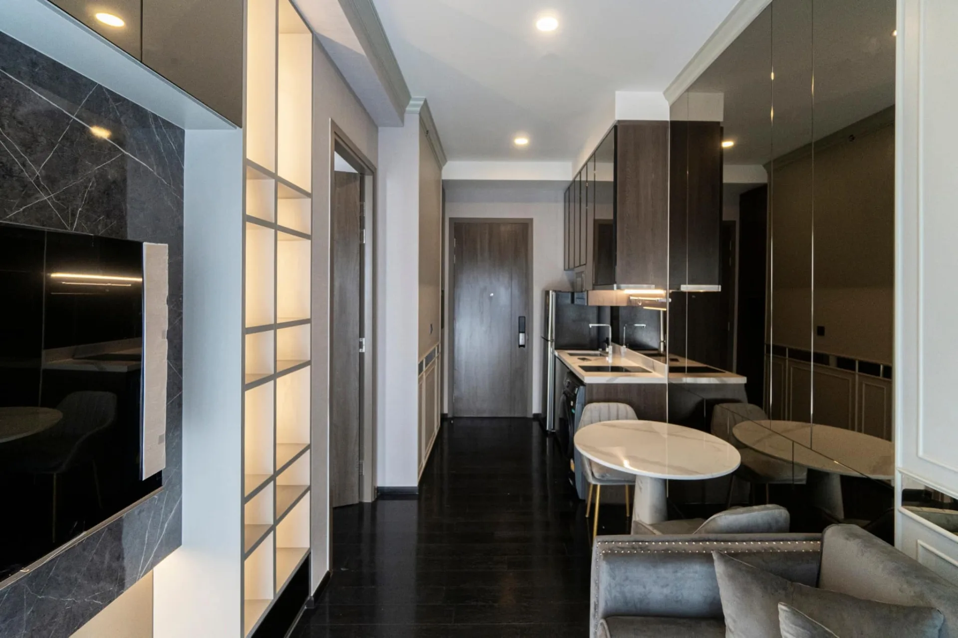 Property photos for Park Origin Thonglor