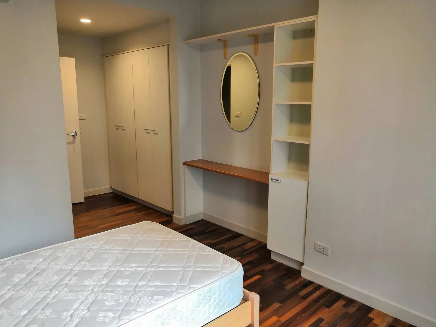 Property photos for Lily House