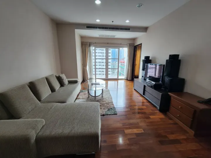 Property photos for Noble Ora