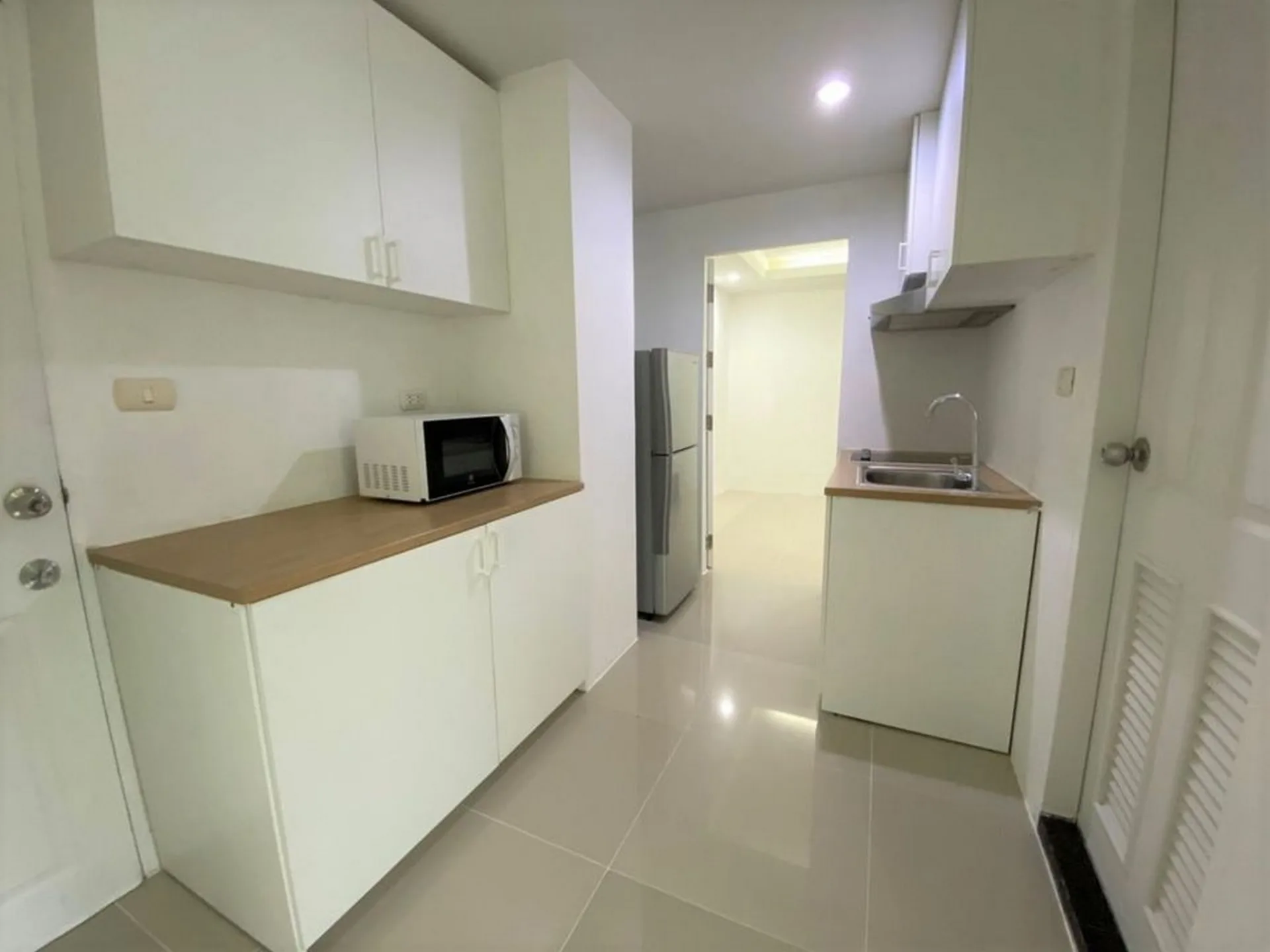 Property photos for The Waterford Sukhumvit 50 Onnut